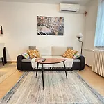 Blue Deer Apartment